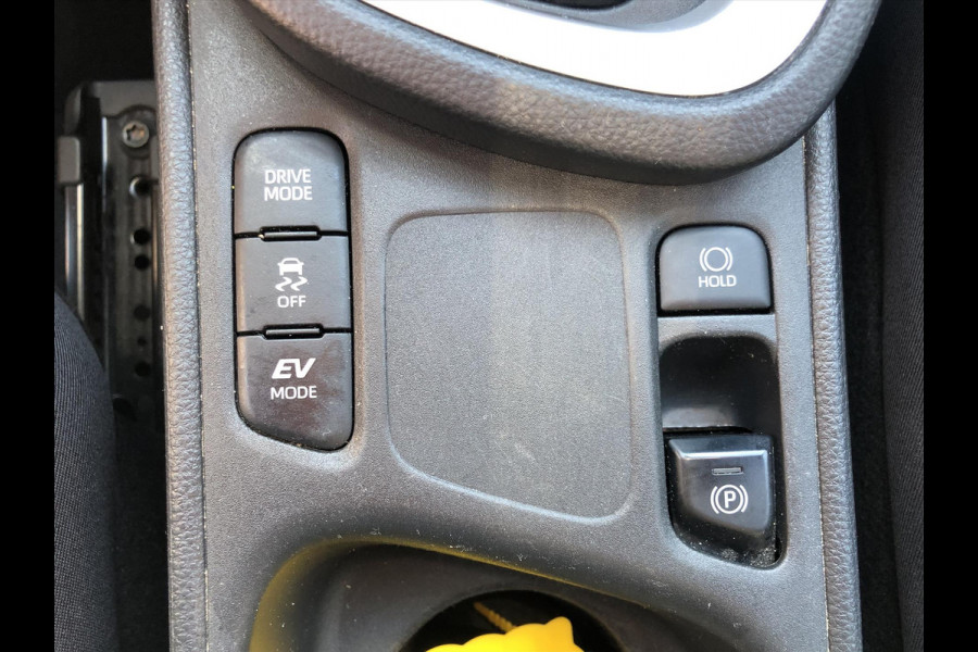 Toyota Yaris Cross 1.5 Hybrid Dynamic Plus | Stoel + Stuurverwarming, Smart Connect Navigatie, Keyless, 17inch