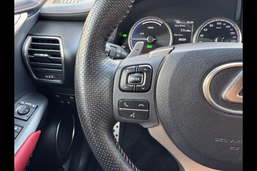 Lexus NX 300h AWD F Sport Premium | Full options, Mark Levinson, Panoramadak, Geheugenfunctie, Stoelventilatie, Head Up Display, Blind Sp