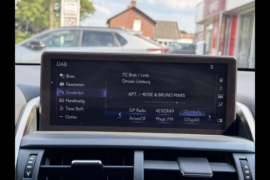 Lexus NX 300h AWD F Sport Premium | Full options, Mark Levinson, Panoramadak, Geheugenfunctie, Stoelventilatie, Head Up Display, Blind Sp