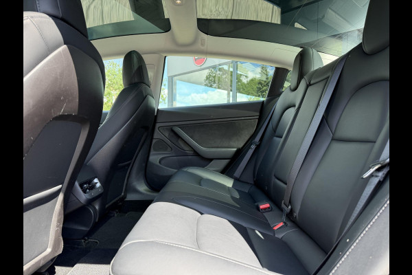 Tesla Model 3 Long Range AWD Dual | Trekhaak | Autopilot | Panorama |