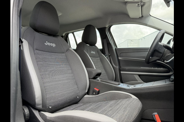Jeep Avenger Longitude 54 kWh | Navi | Carplay | Stoelverwarming |