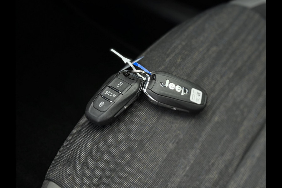 Jeep Avenger Longitude 54 kWh | Navi | Carplay | Stoelverwarming |