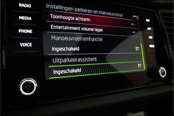 Škoda Kodiaq 1.5 TSI Sportline Business 7p. > 7zit/Pano.schuif/360 camera/Trekhaak...