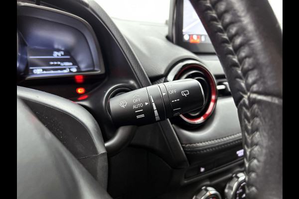 Mazda CX-3 2.0 SkyActiv-G 120 Dynamic(Goed OnderH, Trekhaak, Camera, Navi, StoelV, PDC, Etc)