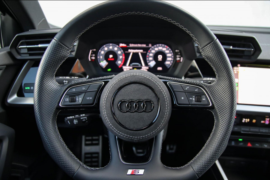 Audi A3 Sportback 45TFSI e PHEV S Edition S line Competition 245pk S-Tronic! 1e|Panoramadak|Virtual Cockpit|Supersport Kuipstoelen