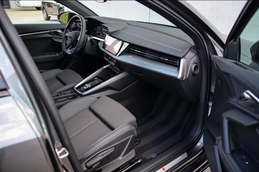 Audi A3 Sportback 45TFSI e PHEV S Edition S line Competition 245pk S-Tronic! 1e|Panoramadak|Virtual Cockpit|Supersport Kuipstoelen