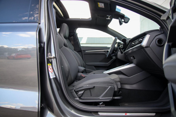 Audi A3 Sportback 45TFSI e PHEV S Edition S line Competition 245pk S-Tronic! 1e|Panoramadak|Virtual Cockpit|Supersport Kuipstoelen