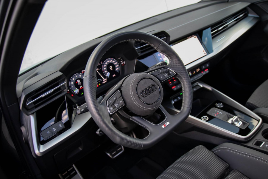 Audi A3 Sportback 45TFSI e PHEV S Edition S line Competition 245pk S-Tronic! 1e|Panoramadak|Virtual Cockpit|Supersport Kuipstoelen
