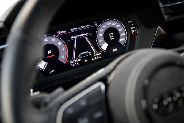 Audi A3 Sportback 45TFSI e PHEV S Edition S line Competition 245pk S-Tronic! 1e|Panoramadak|Virtual Cockpit|Supersport Kuipstoelen