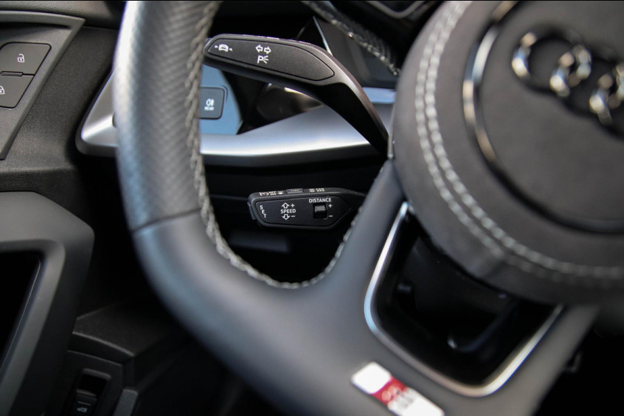 Audi A3 Sportback 45TFSI e PHEV S Edition S line Competition 245pk S-Tronic! 1e|Panoramadak|Virtual Cockpit|Supersport Kuipstoelen