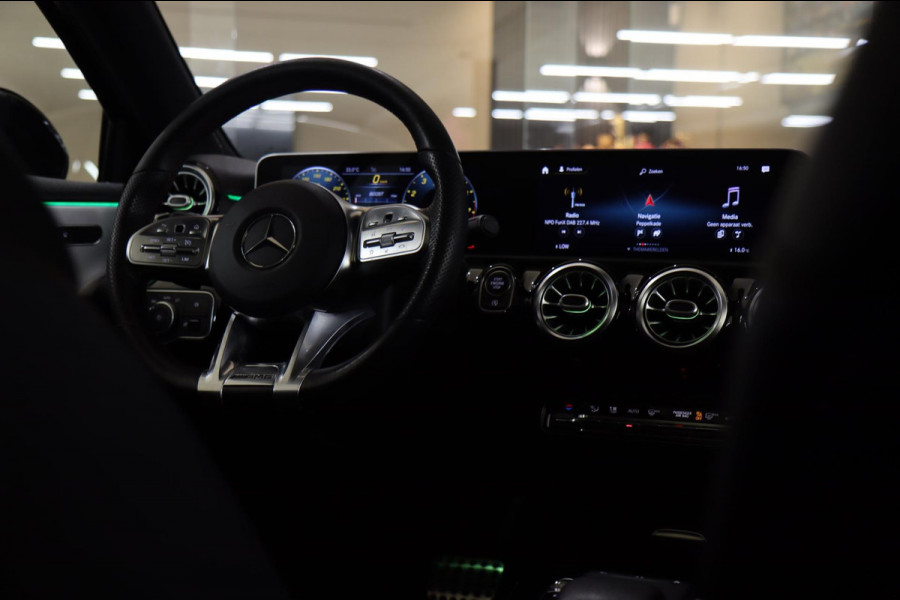 Mercedes-Benz A-Klasse 220 AMG /PANODAK/SFEERV/CAM/MEOMORY/LANE/VOL