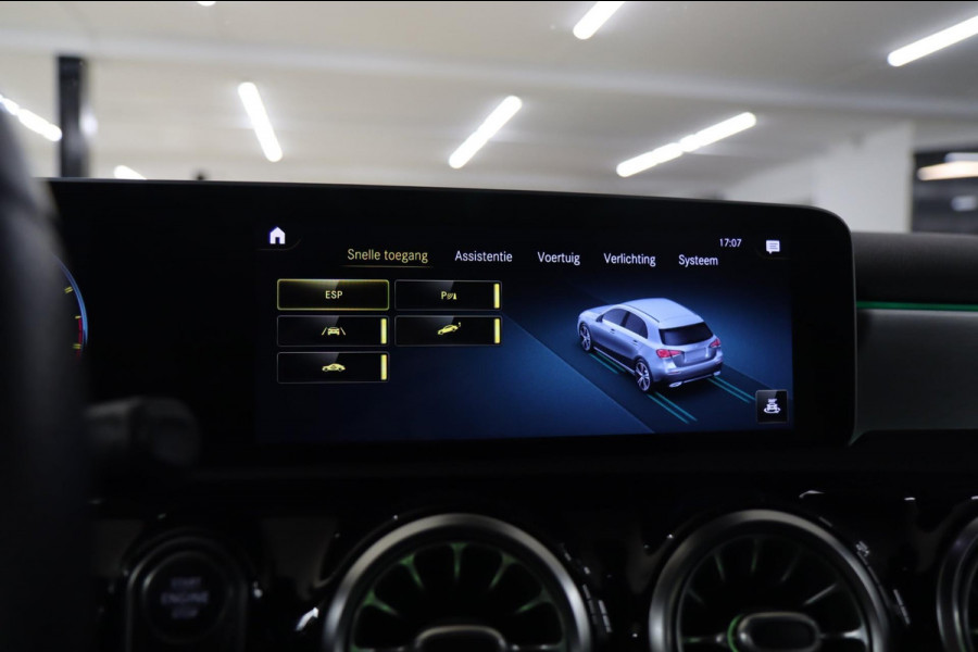 Mercedes-Benz A-Klasse 220 AMG /PANODAK/SFEERV/CAM/MEOMORY/LANE/VOL
