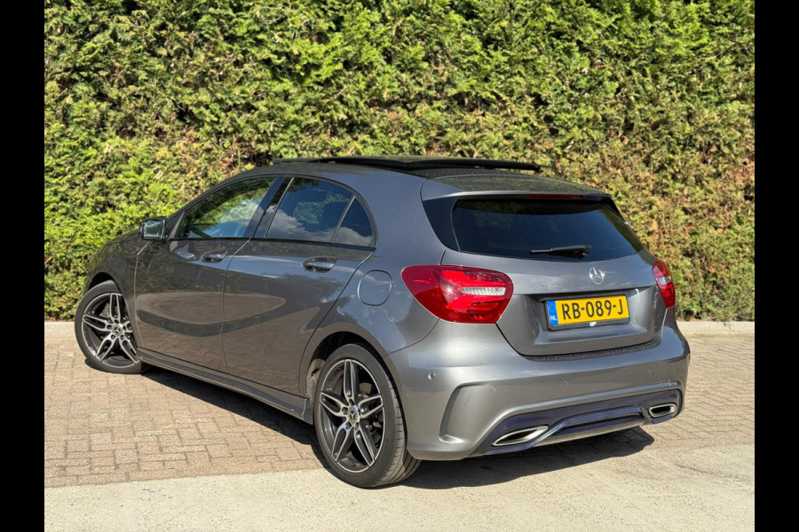 Mercedes-Benz A-Klasse A180 AMG Pakket Panorama
