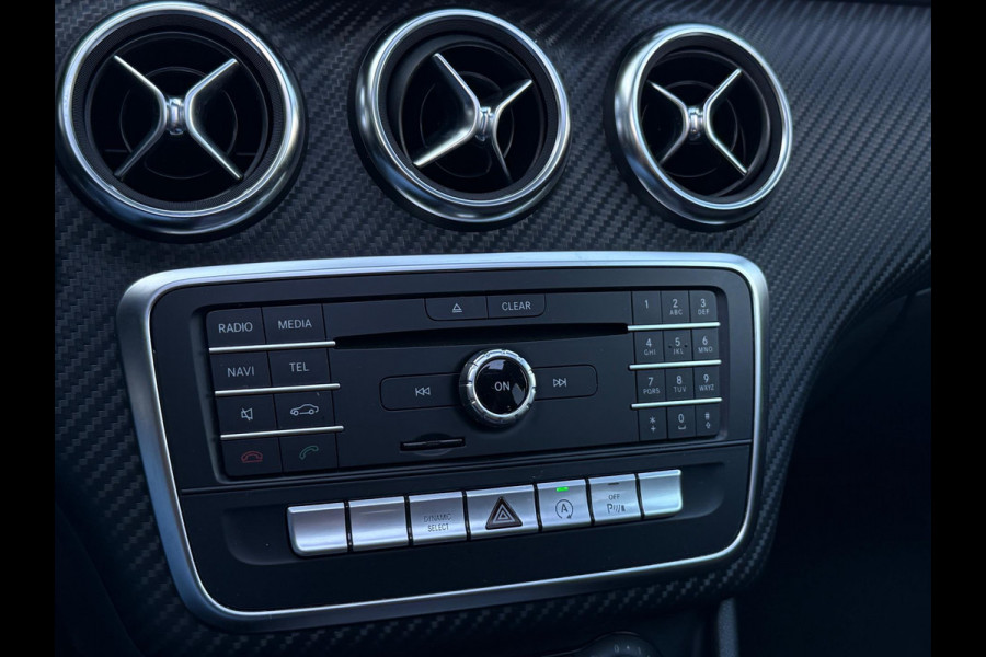 Mercedes-Benz A-Klasse A180 AMG Pakket Panorama