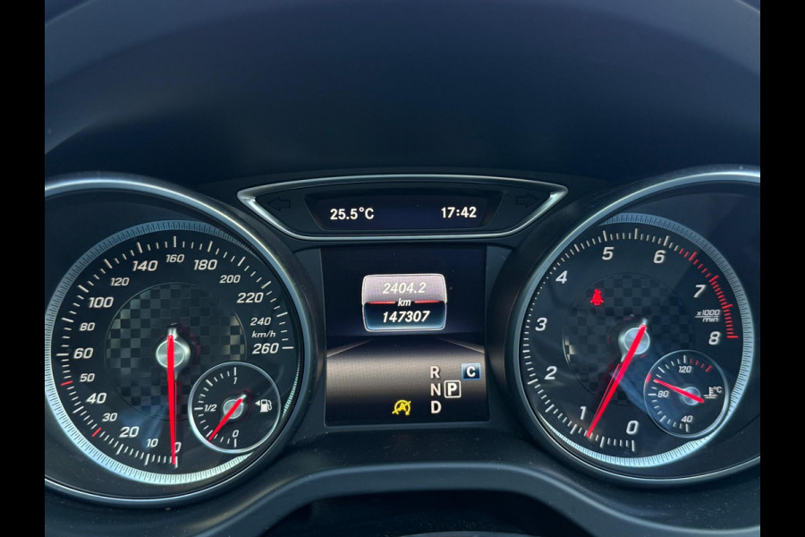 Mercedes-Benz A-Klasse A180 AMG Pakket Panorama