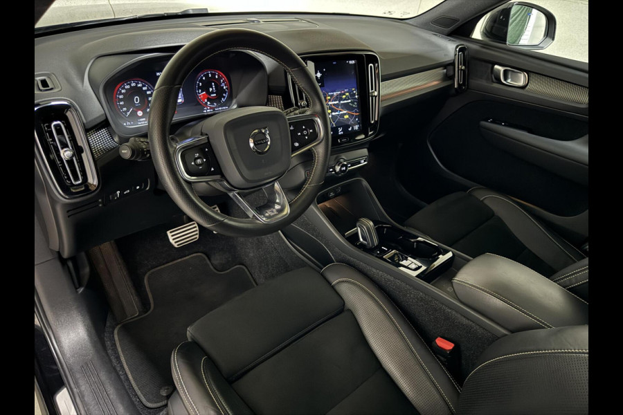 Volvo XC40 1.5 T5 Recharge R-Design Pano Camera 21'' Trekh.