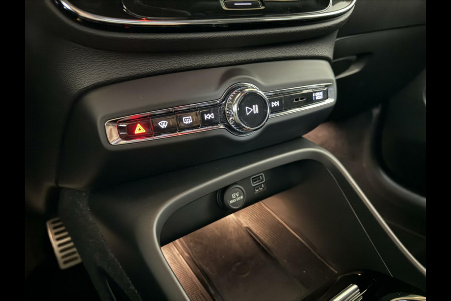 Volvo XC40 1.5 T5 Recharge R-Design Pano Camera 21'' Trekh.