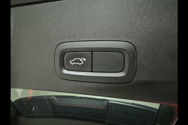 Volvo XC40 1.5 T5 Recharge R-Design Pano Camera 21'' Trekh.