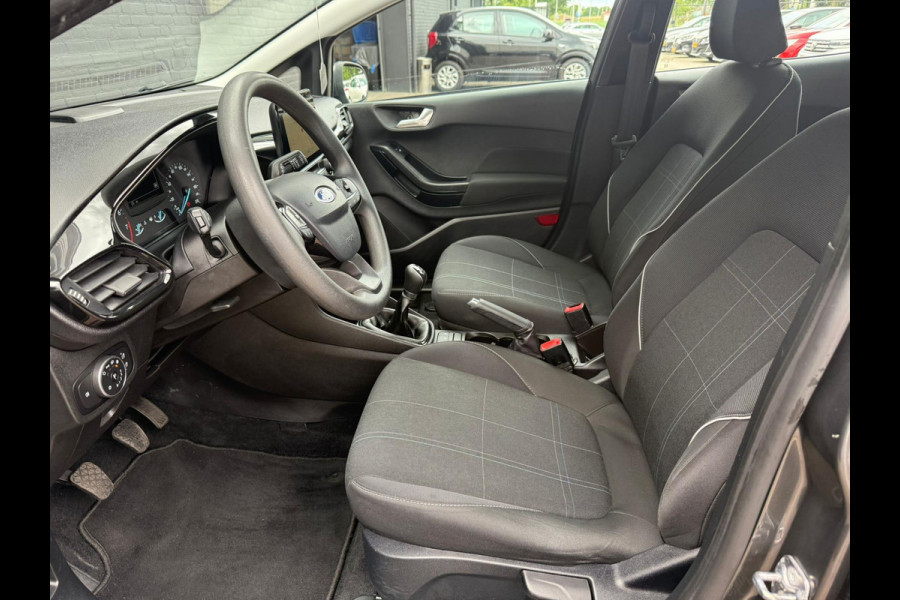 Ford Fiesta 1.1 Trend NAVI | PDC | CARPLAY | AIRCO | NWE APK
