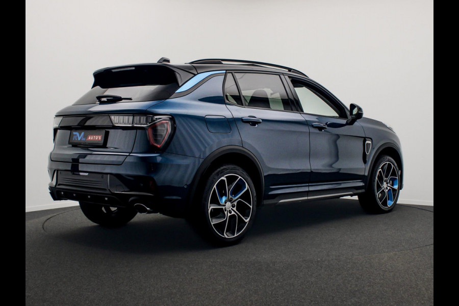 Lynk & Co 01 1.5 261PK Plug-in Hybrid *Origineel NL*Zwarte hemel* 360° Camera/Pano/dak Apple/Carplay Adaptive/Cruise
