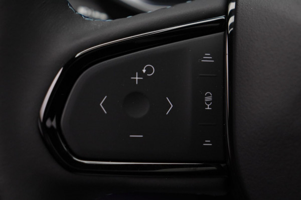Lynk & Co 01 1.5 261PK Plug-in Hybrid *Origineel NL*Zwarte hemel* 360° Camera/Pano/dak Apple/Carplay Adaptive/Cruise