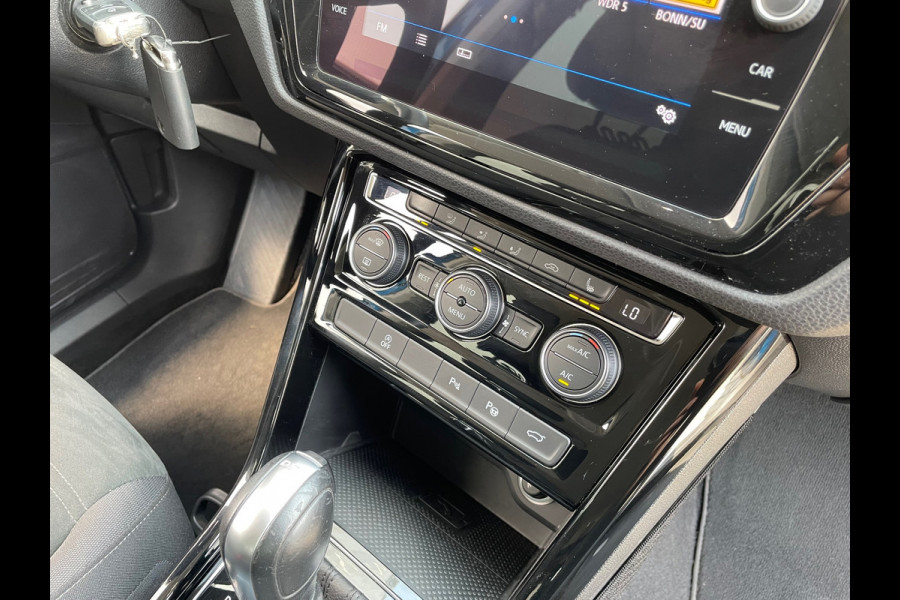 Volkswagen Touran 1.5 TSI Highline