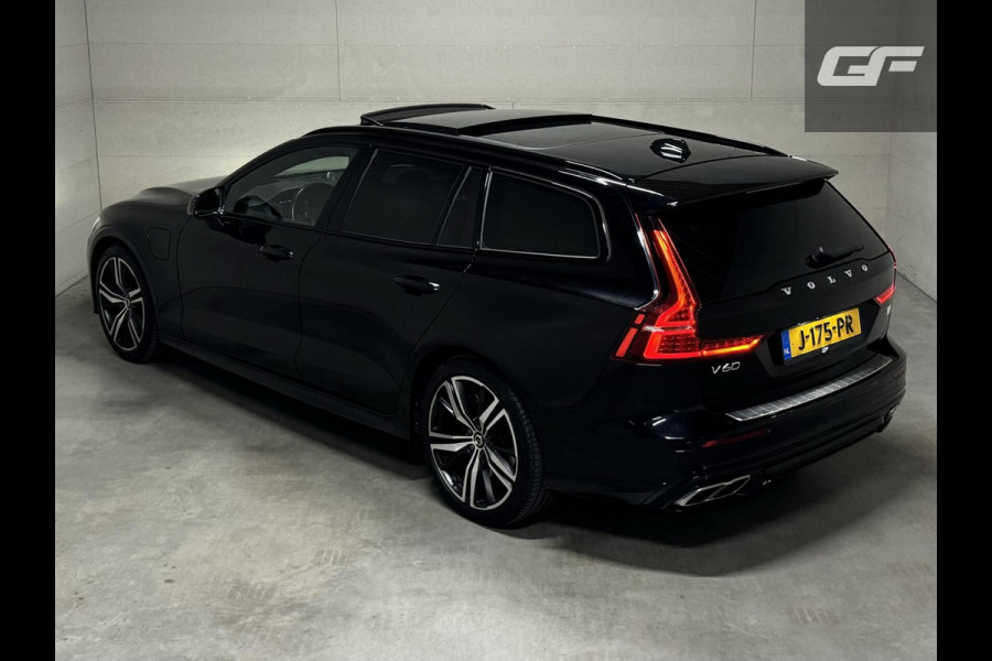 Volvo V60 2.0 T8 Recharge AWD R-Design B&W 360° Pano HUD Trekh. NAP