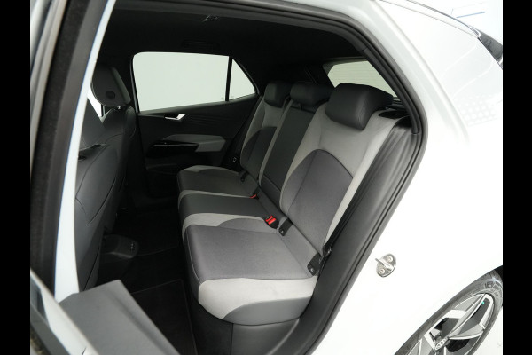 Volkswagen ID.3 First Plus 58 kWh 204pk Navigatie Pdc Acc 54
