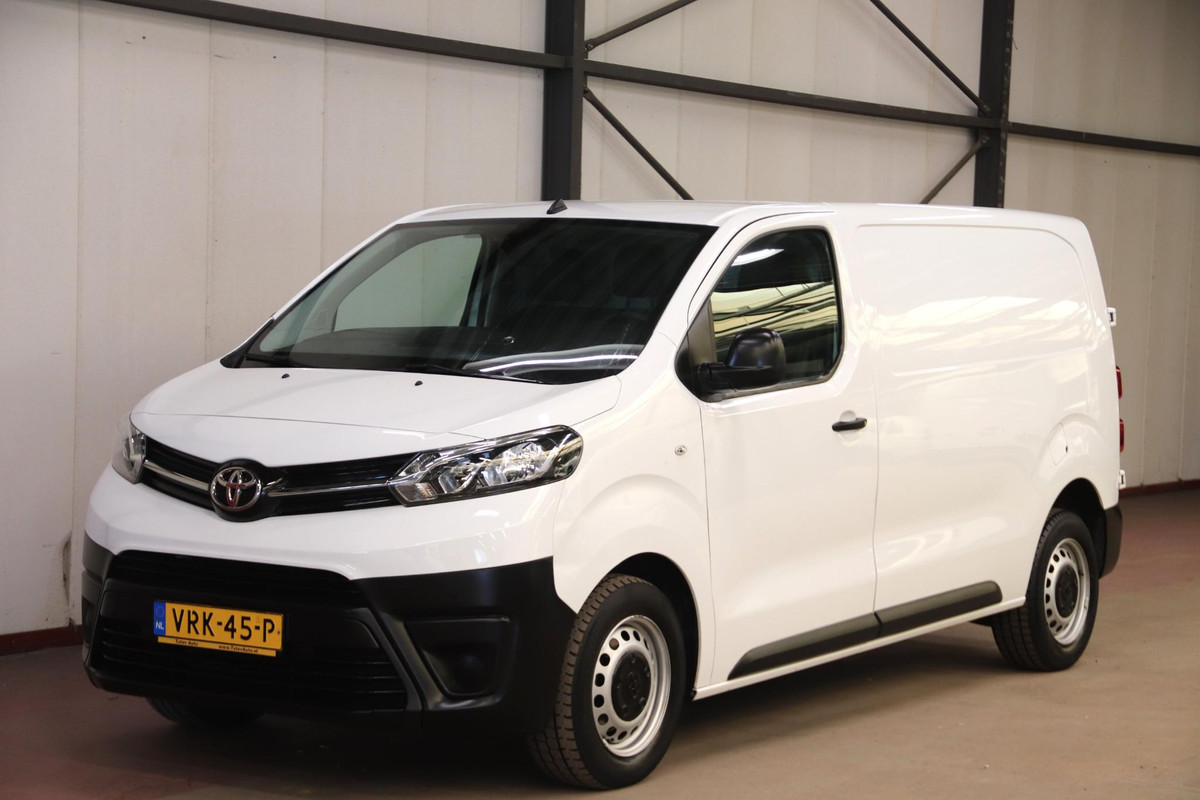 Toyota ProAce Worker 2.0 D-4D Live Toyota ProAce Worker 2.0 D-4D Live