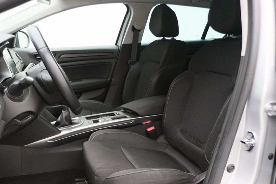 Renault MEGANE Estate 1.3 TCe Limited Apple Carplay, LED, Cruise, Climate, Keyless, PDC, Trekhaak