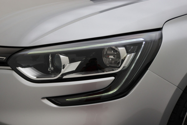 Renault MEGANE Estate 1.3 TCe Limited Apple Carplay, LED, Cruise, Climate, Keyless, PDC, Trekhaak