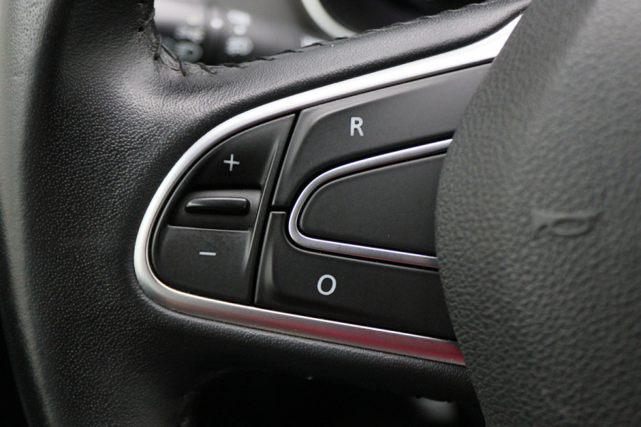 Renault MEGANE Estate 1.3 TCe Limited Apple Carplay, LED, Cruise, Climate, Keyless, PDC, Trekhaak