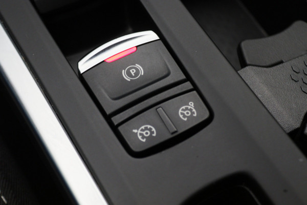 Renault MEGANE Estate 1.3 TCe Limited Apple Carplay, LED, Cruise, Climate, Keyless, PDC, Trekhaak