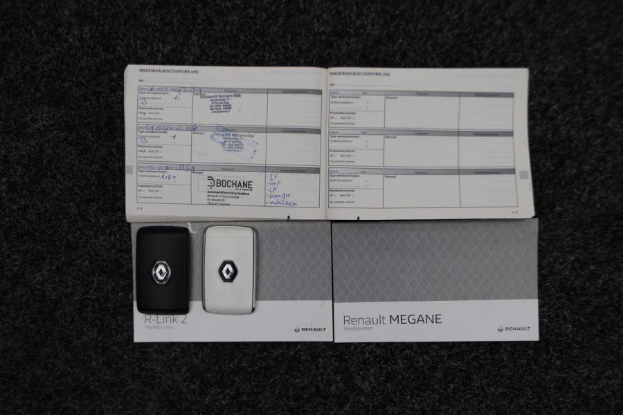 Renault MEGANE Estate 1.3 TCe Limited Apple Carplay, LED, Cruise, Climate, Keyless, PDC, Trekhaak