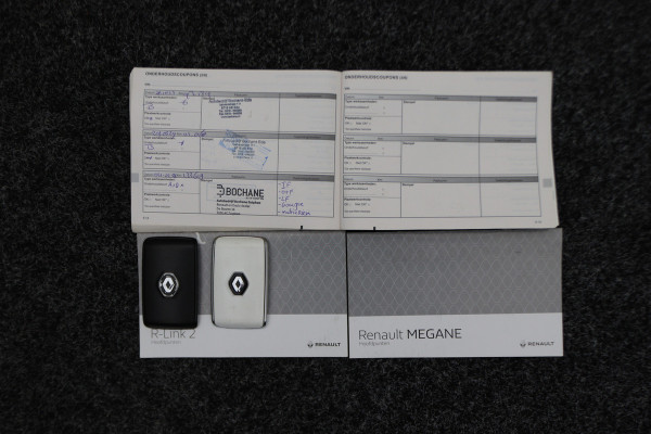 Renault MEGANE Estate 1.3 TCe Limited Apple Carplay, LED, Cruise, Climate, Keyless, PDC, Trekhaak