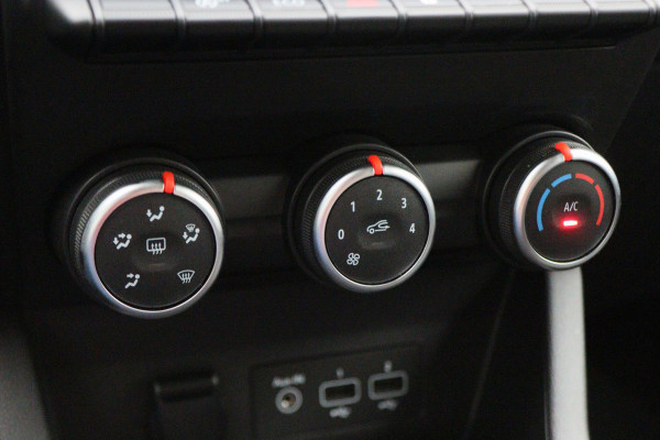 Renault Clio 1.0 TCe Zen LED, Apple Carplay, Cruise, Navigatie, Airco, DAB