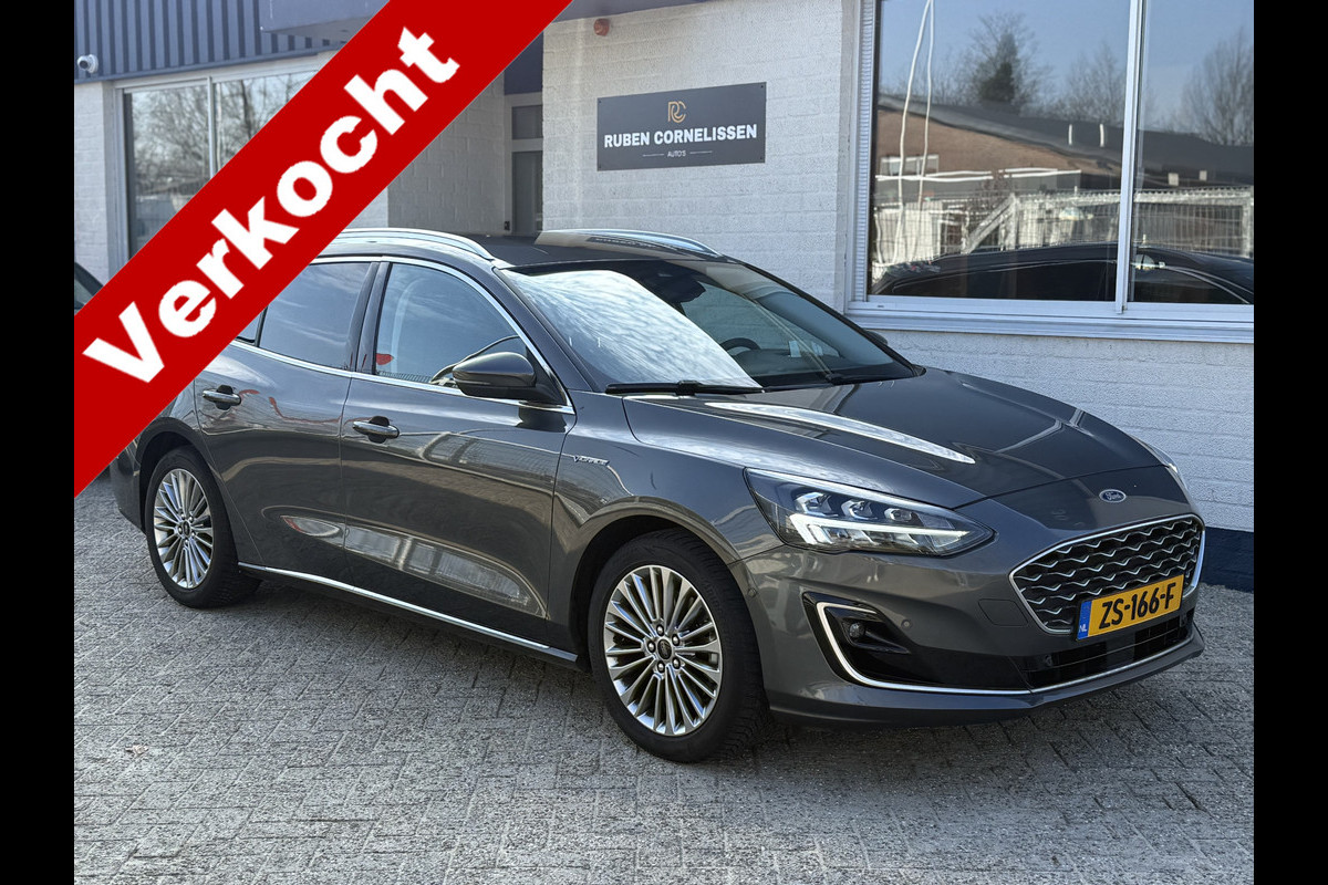 Ford FOCUS Wagon 1.5 EcoBoost Vignale | Trekhaak | Head Up | Leder | Navi | Stoelverwarming Ford FOCUS Wagon 1.5 EcoBoost Vignale | Trekhaak | Head Up | Leder | Navi | Stoelverwarming