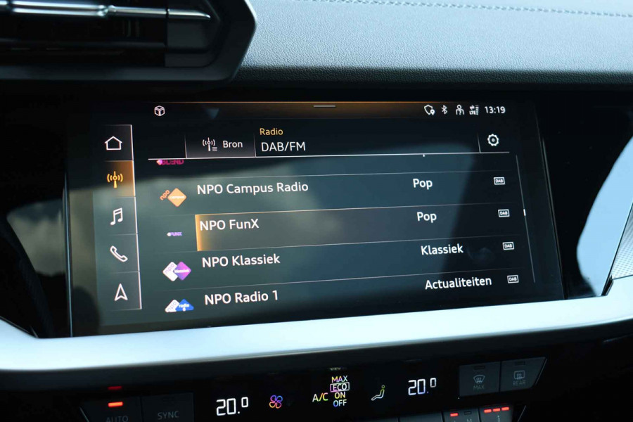 Audi A3 Sportback 40 TFSI e S-Line Pano 19inch Optic-black Carplay