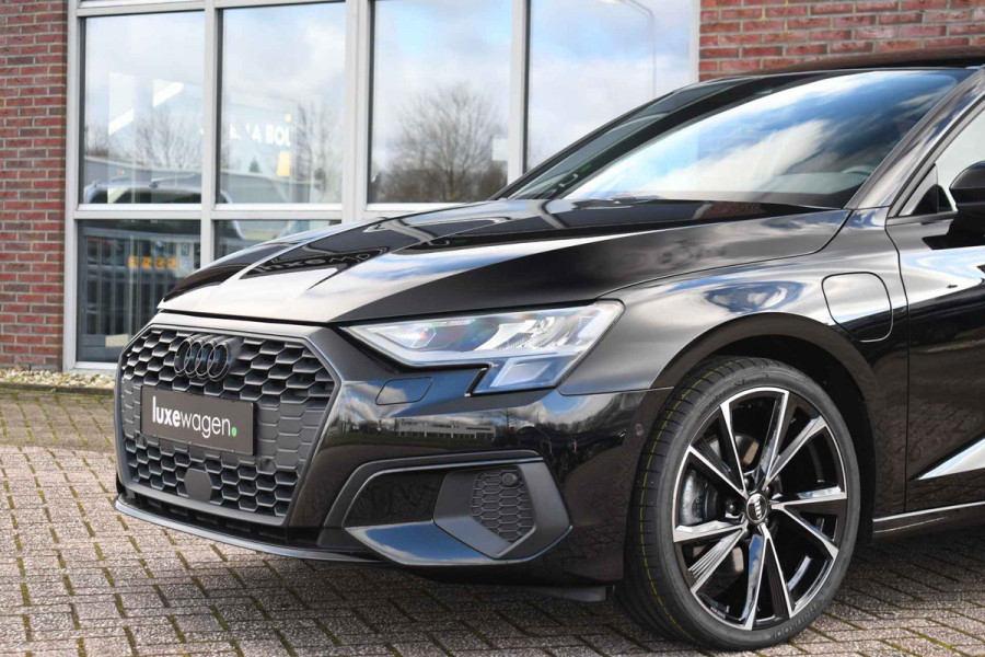 Audi A3 Sportback 40 TFSI e S-Line Pano 19inch Optic-black Carplay