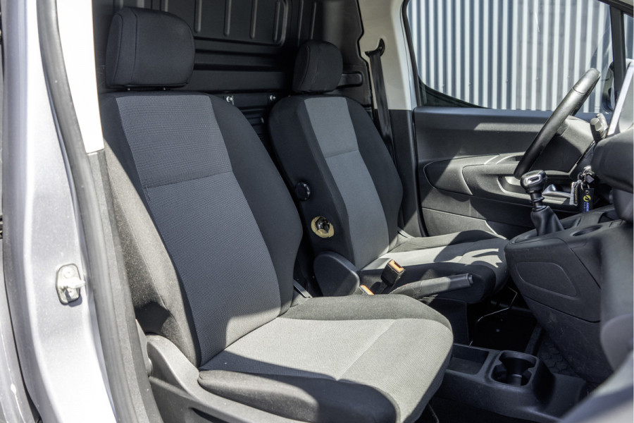Opel Combo 1.5D Innovation | L2H1 | LED | CarPlay | Camera | Navi | Cruise | Airco | PDC | Euro 6