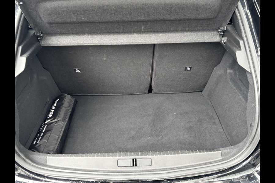 Peugeot 208 1.2 PT 100 Allure Pack | Navi | Parkeercamera | Apple Carplay | Prijs is rijklaar