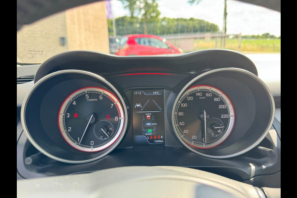 Suzuki Swift 1.2 Comfort Smart Hybrid ADAPT. CRUISE / PARKEERSENSOREN / CAMERA / STOELVERWARMING / CARPLAY / DAB+ / METALLIC LAK