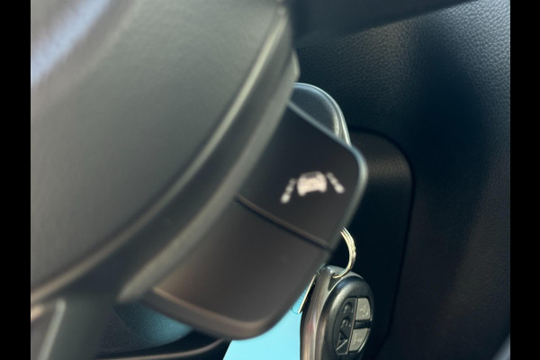 Suzuki Swift 1.2 Comfort Smart Hybrid ADAPT. CRUISE / PARKEERSENSOREN / CAMERA / STOELVERWARMING / CARPLAY / DAB+ / METALLIC LAK