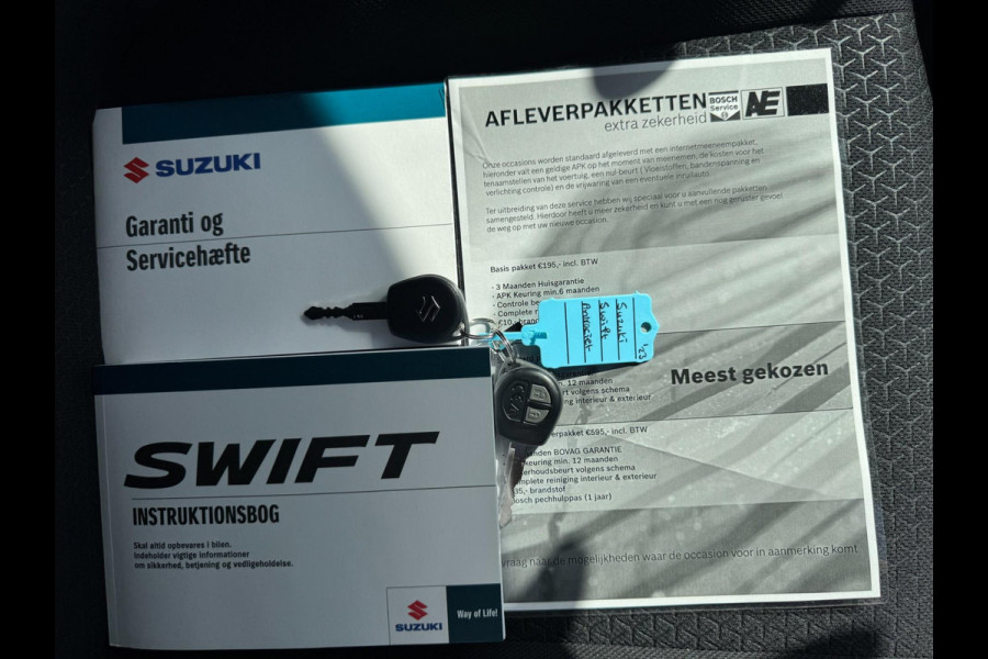 Suzuki Swift 1.2 Comfort Smart Hybrid ADAPT. CRUISE / PARKEERSENSOREN / CAMERA / STOELVERWARMING / CARPLAY / DAB+ / METALLIC LAK