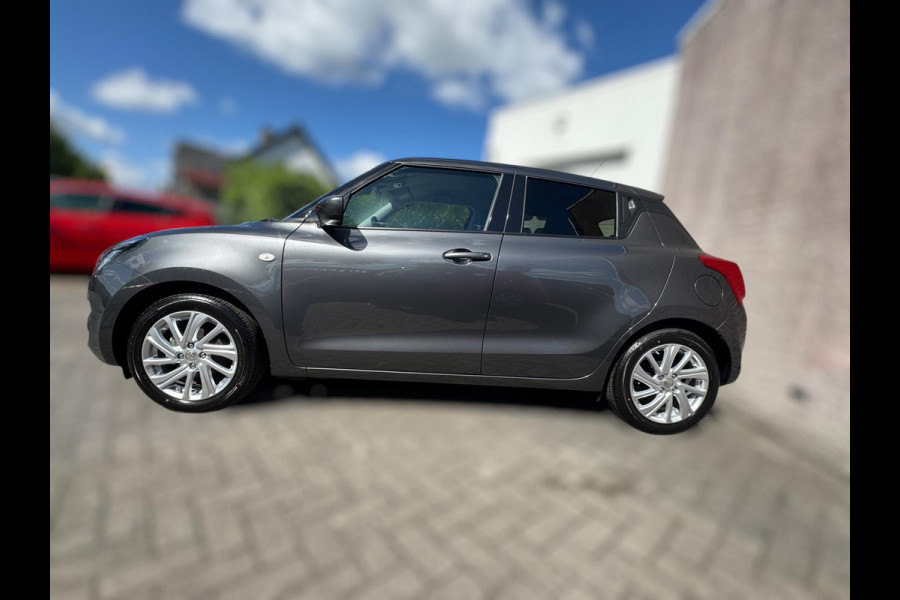 Suzuki Swift 1.2 Comfort Smart Hybrid ADAPT. CRUISE / PARKEERSENSOREN / CAMERA / STOELVERWARMING / CARPLAY / DAB+ / METALLIC LAK
