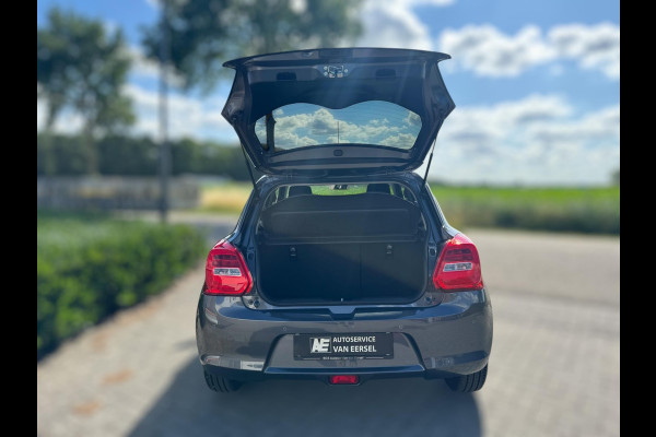 Suzuki Swift 1.2 Comfort Smart Hybrid ADAPT. CRUISE / PARKEERSENSOREN / CAMERA / STOELVERWARMING / CARPLAY / DAB+ / METALLIC LAK