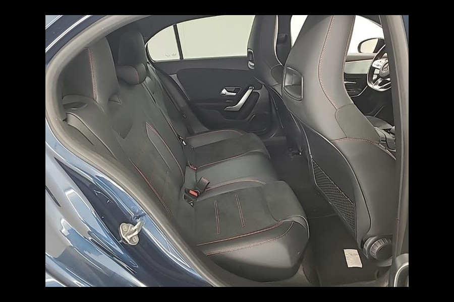 Mercedes-Benz A-Klasse 180d Aut. Business Sol. AMG | Navi | Camera | Sfeer |