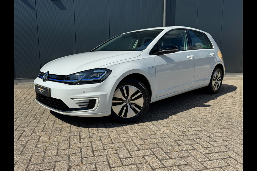 Volkswagen e-Golf E-Golf * Xenon led * Navigatie * PDC v+a *