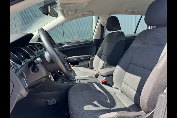 Volkswagen e-Golf E-Golf * Xenon led * Navigatie * PDC v+a *
