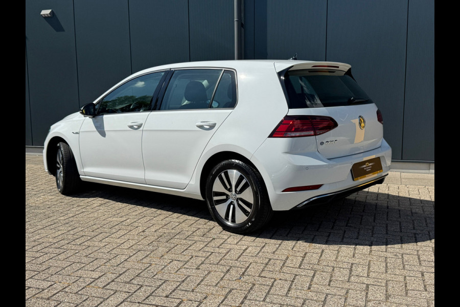 Volkswagen e-Golf E-Golf * Xenon led * Navigatie * PDC v+a *